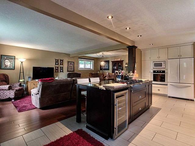 48 Sunnylea Cres, House detached with 2 bedrooms, 2 bathrooms and 5 parking in Guelph ON | Image 23