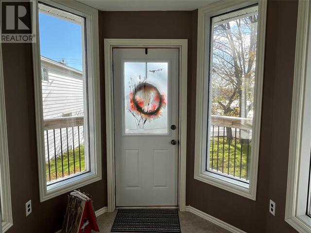 1 Captain Franks Lane, House detached with 4 bedrooms, 2 bathrooms and null parking in Carbonear NL | Image 2