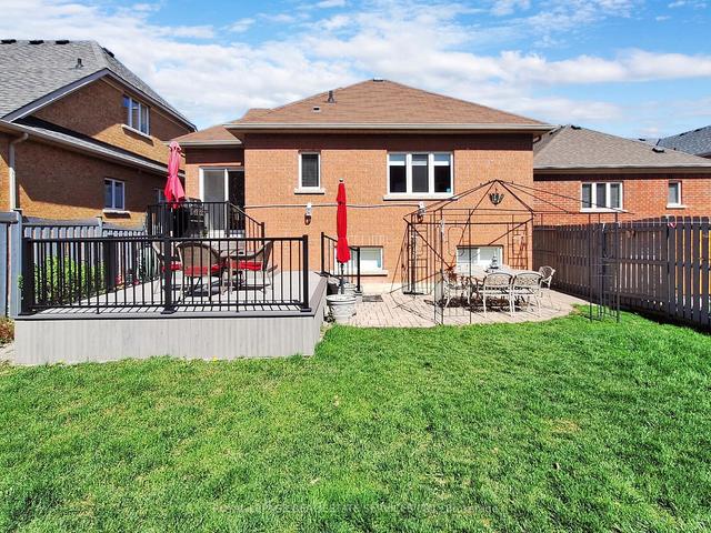 70 Sandwood Dr, House detached with 3 bedrooms, 3 bathrooms and 5 parking in Vaughan ON | Image 19
