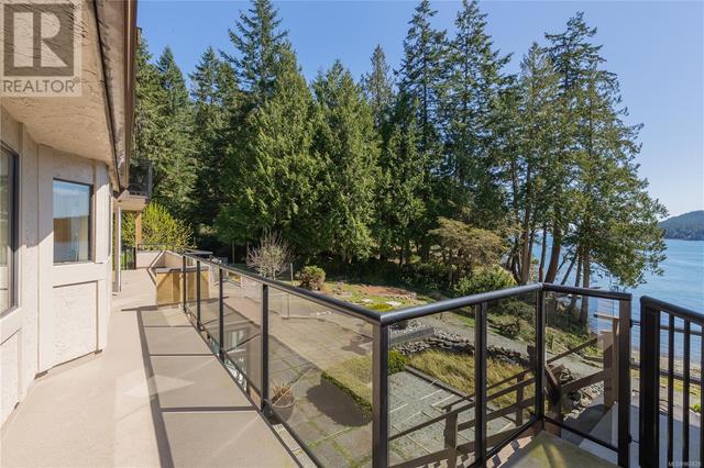 630 Dinner Bay Rd, House detached with 12 bedrooms, 16 bathrooms and 12 parking in Southern Gulf Islands BC | Image 22