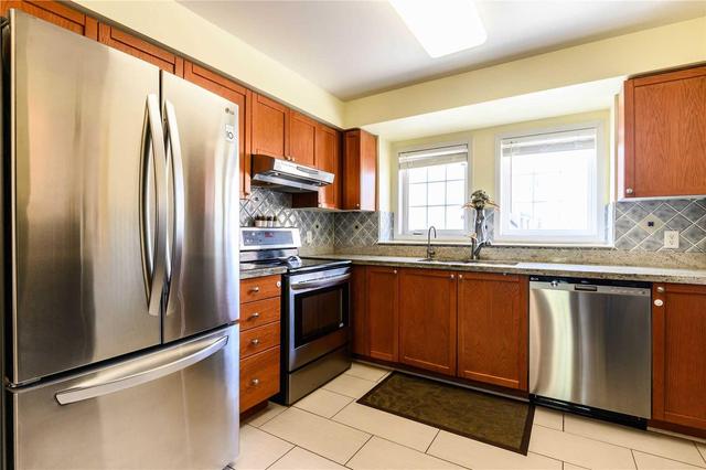 44 - 50 Strathaven Dr, Townhouse with 3 bedrooms, 3 bathrooms and 1 parking in Mississauga ON | Image 5