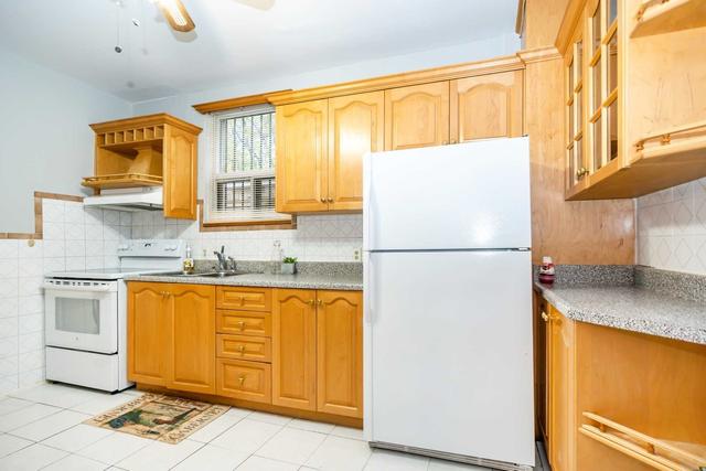 376 Brock Ave, House semidetached with 3 bedrooms, 2 bathrooms and 1 parking in Toronto ON | Image 24