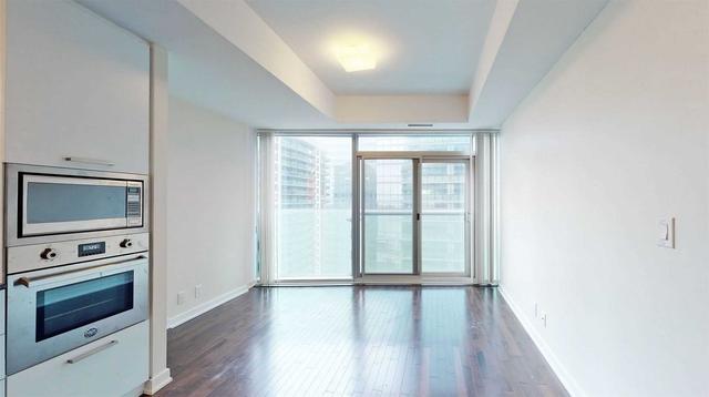 2408 - 12 York St, Condo with 0 bedrooms, 1 bathrooms and 0 parking in Toronto ON | Image 11