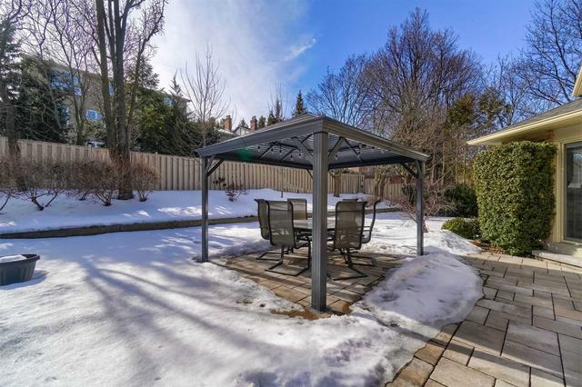 2476 Robin Dr, House detached with 4 bedrooms, 4 bathrooms and 6 parking in Mississauga ON | Image 28
