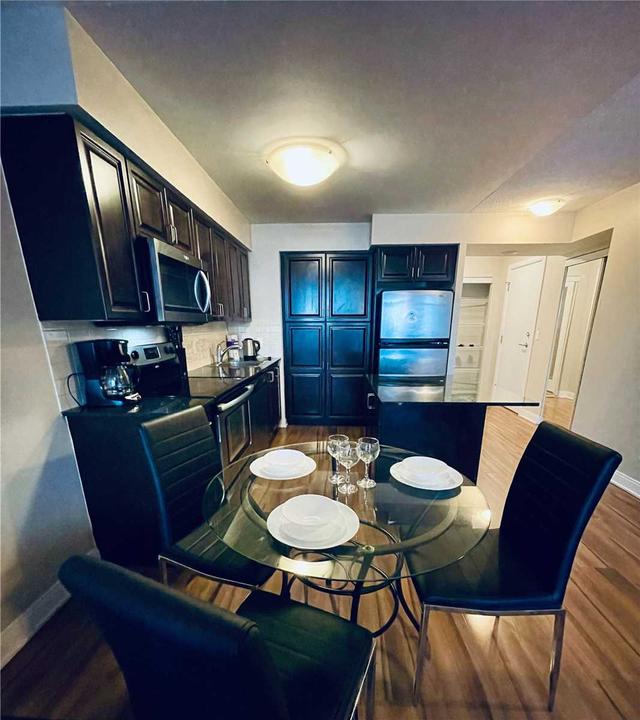 1010 - 330 Burnhamthorpe Rd W, Condo with 1 bedrooms, 1 bathrooms and 1 parking in Mississauga ON | Image 17