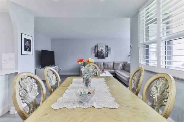 204 - 551 The West Mall, Condo with 3 bedrooms, 2 bathrooms and 1 parking in Toronto ON | Image 4