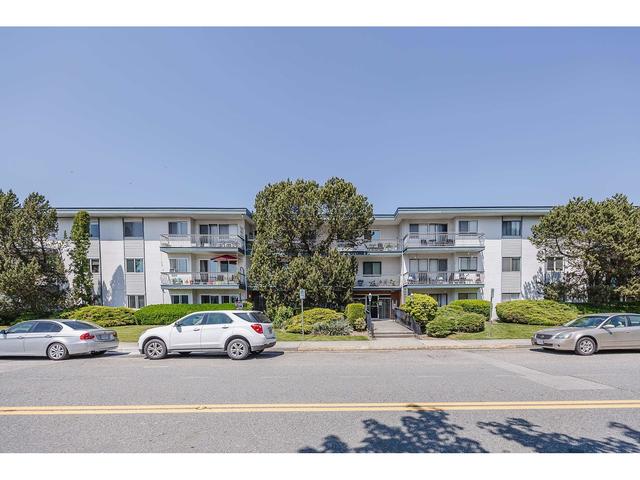 320 - 17707 57a Avenue, Condo with 2 bedrooms, 1 bathrooms and 1 parking in Surrey BC | Image 1