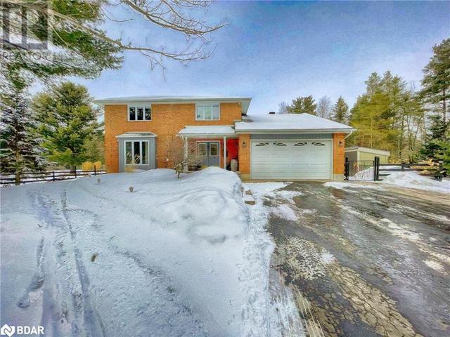 5492 Sunni Tos Town Line, House detached with 3 bedrooms, 2 bathrooms and 12 parking in Clearview ON | Image 1