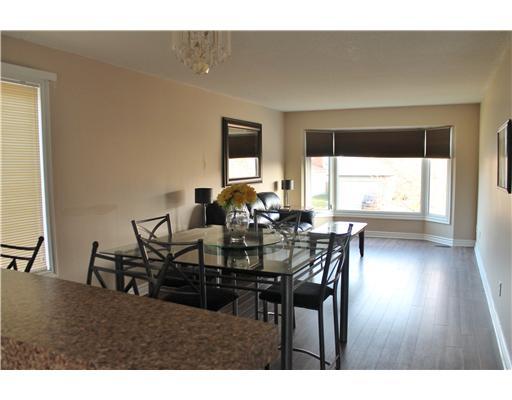 80 Browning Tr, House detached with 3 bedrooms, 3 bathrooms and null parking in Barrie ON | Image 4