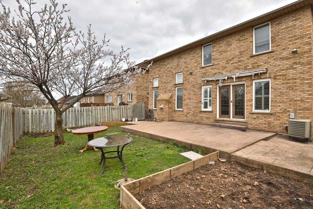 25 Tallman St, House detached with 3 bedrooms, 3 bathrooms and 7 parking in Hamilton ON | Image 32