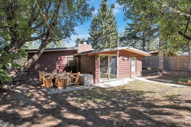 113 5 Avenue, House detached with 3 bedrooms, 1 bathrooms and 2 parking in Cypress County AB | Image 1