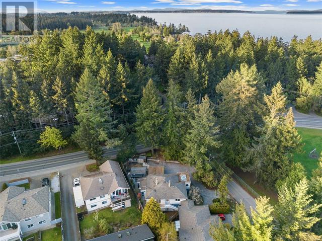 5260 Rambler Rd, House detached with 4 bedrooms, 3 bathrooms and 4 parking in Saanich BC | Image 44