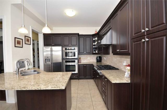 5221 Adobe Crt, House detached with 4 bedrooms, 5 bathrooms and 5 parking in Mississauga ON | Image 15