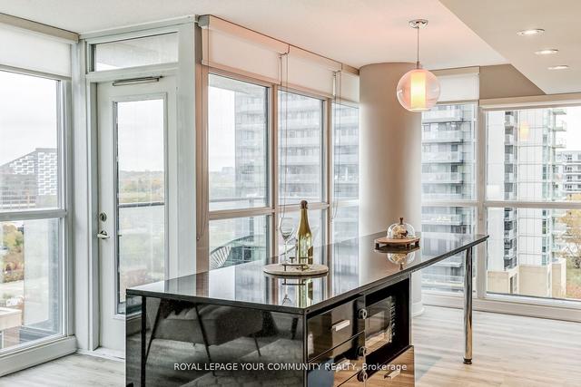 821 - 19 Singer Crt, Condo with 2 bedrooms, 2 bathrooms and 1 parking in Toronto ON | Image 6