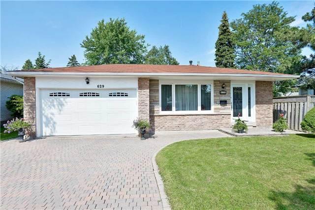 629 Eaglemount Cres, House detached with 4 bedrooms, 3 bathrooms and 6 parking in Mississauga ON | Image 3