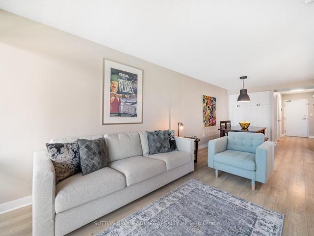 925 - 4k Spadina Ave, Condo with 2 bedrooms, 2 bathrooms and 1 parking in Toronto ON | Image 32