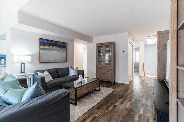 240 - 2075 Walkers Line, Townhouse with 2 bedrooms, 1 bathrooms and 2 parking in Burlington ON | Image 23