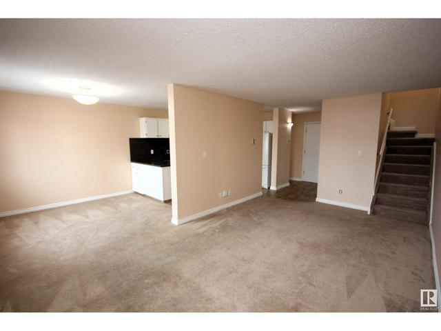 221 - 95 Mckenney Av, Condo with 2 bedrooms, 1 bathrooms and null parking in St. Albert AB | Image 16