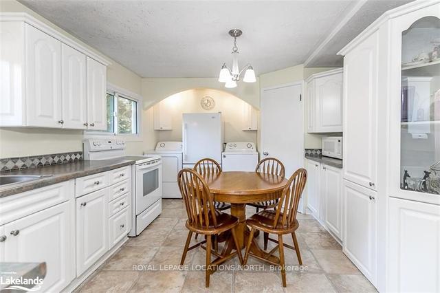 229 Bruce 23 Rd, House detached with 3 bedrooms, 2 bathrooms and 21 parking in Kincardine ON | Image 7