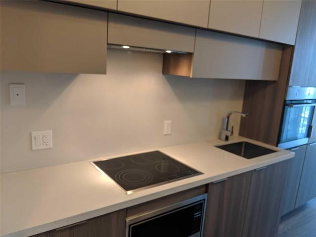 5404 - 8 Eglinton Ave E, Condo with 1 bedrooms, 1 bathrooms and 1 parking in Toronto ON | Image 7