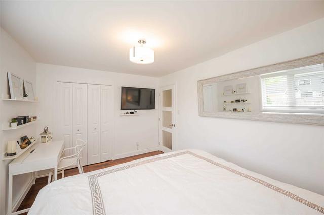 2056 Hixon St, House detached with 3 bedrooms, 3 bathrooms and 6 parking in Oakville ON | Image 5