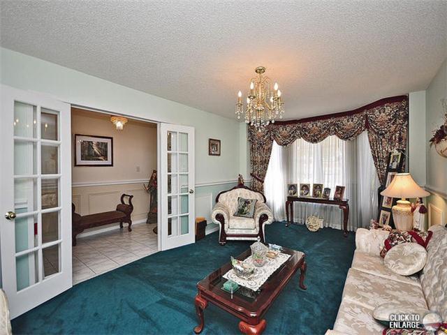 910 Bancroft Dr, House detached with 5 bedrooms, 5 bathrooms and 3 parking in Mississauga ON | Image 2