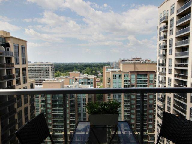 2008 - 3 Michael Power Pl, Condo with 2 bedrooms, 2 bathrooms and 1 parking in Toronto ON | Image 15