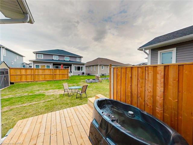 109 Dr Richard James Crescent, House semidetached with 3 bedrooms, 2 bathrooms and 4 parking in Loyalist ON | Image 24