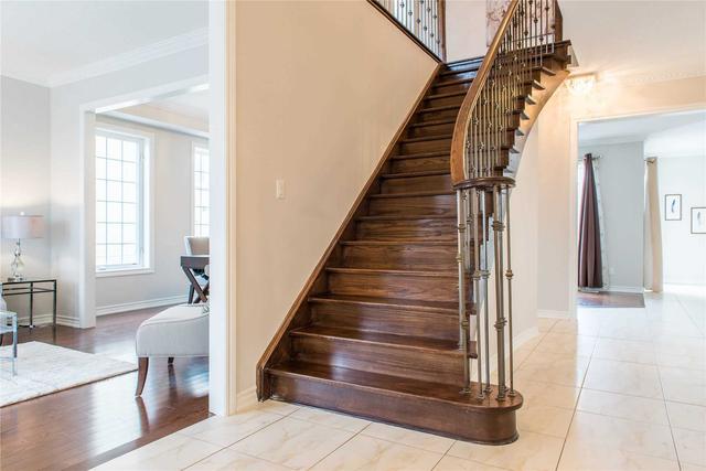 36 Brumwell Lane, House detached with 5 bedrooms, 5 bathrooms and 3 parking in Markham ON | Image 4