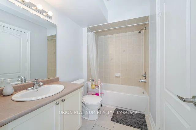 4329 Bloor St W, Townhouse with 3 bedrooms, 4 bathrooms and 3 parking in Toronto ON | Image 13