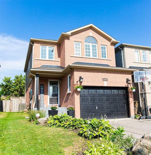 129 Professor Day Dr, House detached with 3 bedrooms, 4 bathrooms and 4 parking in Bradford West Gwillimbury ON | Image 2