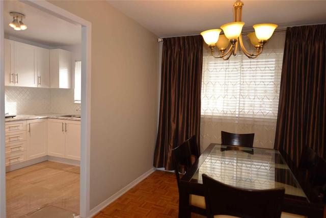 1 Capella Starway St, Townhouse with 3 bedrooms, 2 bathrooms and 1 parking in Toronto ON | Image 9