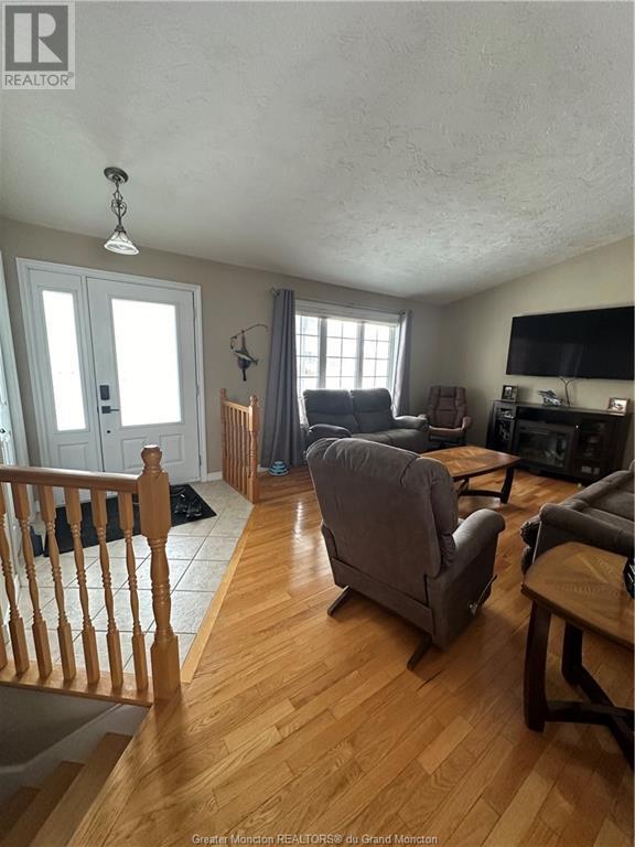 100 Hillary Cres, House detached with 5 bedrooms, 3 bathrooms and null parking in Moncton NB | Image 18
