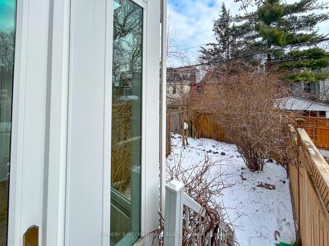 41 Geneva Ave, House attached with 3 bedrooms, 2 bathrooms and 0 parking in Toronto ON | Image 32