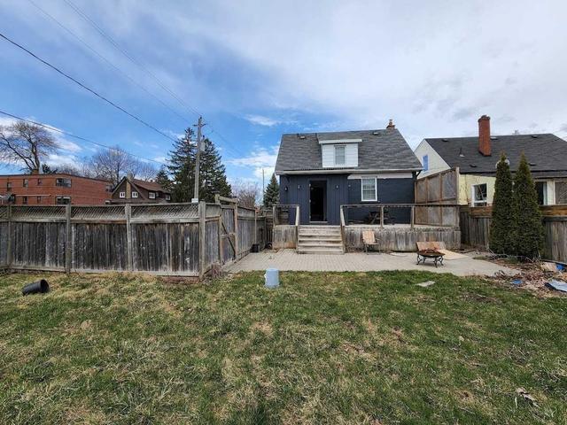 1 Tecumseth Ave, House detached with 3 bedrooms, 2 bathrooms and 4 parking in Mississauga ON | Image 19