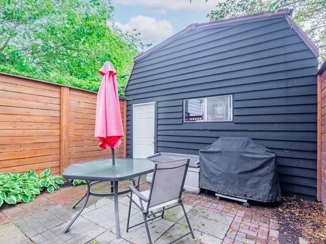 104 Rosethorn Ave, House semidetached with 2 bedrooms, 2 bathrooms and 1.5 parking in Toronto ON | Image 6