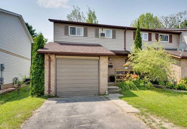 284 Browning Tr, House attached with 3 bedrooms, 2 bathrooms and 3 parking in Barrie ON | Image 1