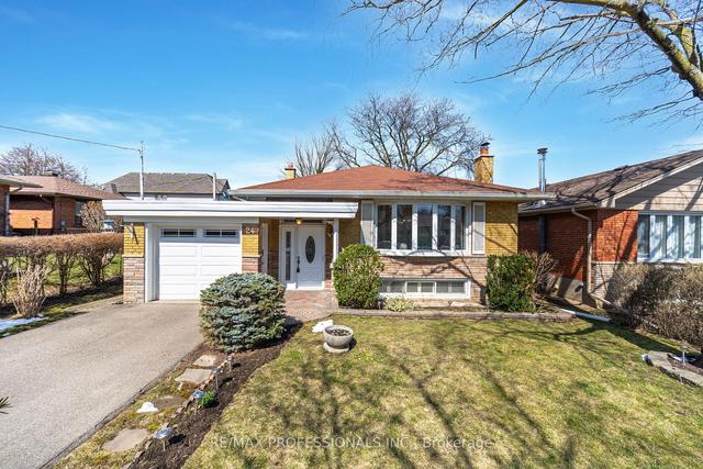 24 Brunner Dr, House detached with 3 bedrooms, 2 bathrooms and 3 parking in Toronto ON | Image 1