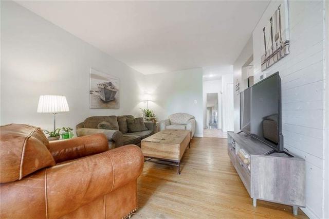 3 - 11 Colmar Pl, Townhouse with 3 bedrooms, 3 bathrooms and 1 parking in Hamilton ON | Image 4