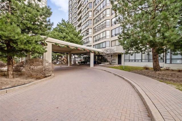601 - 24 Hanover Rd, Condo with 2 bedrooms, 2 bathrooms and 2 parking in Brampton ON | Image 1