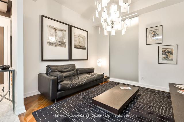104 - 3 Mcalpine St, Condo with 3 bedrooms, 3 bathrooms and 2 parking in Toronto ON | Image 11