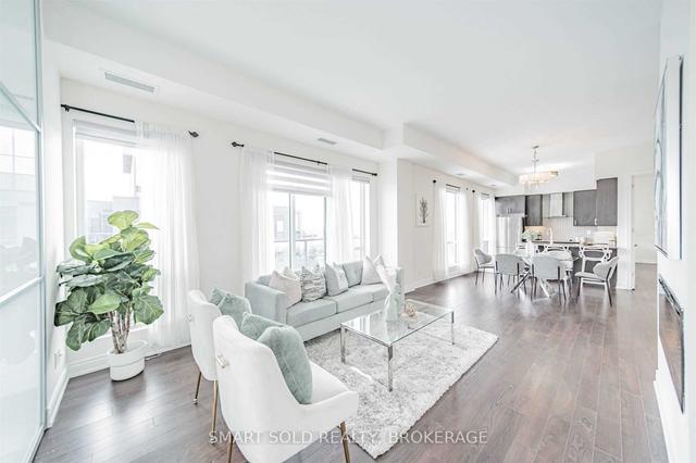 ph5 - 9090 Yonge St, Condo with 2 bedrooms, 3 bathrooms and 2 parking in Richmond Hill ON | Image 3