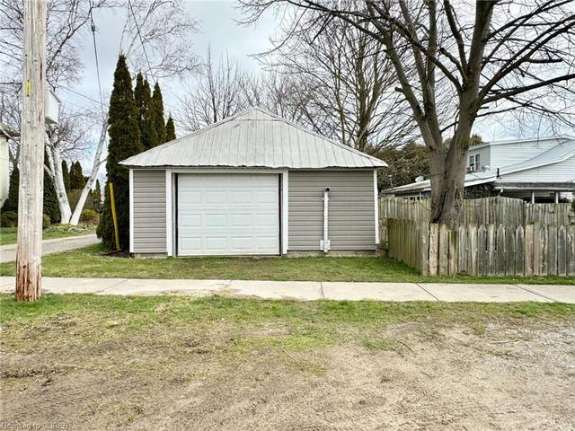 Right side /driveway | Image 19