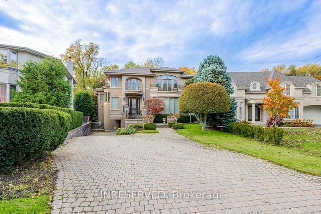 136 Dalemount Ave, House detached with 6 bedrooms, 8 bathrooms and 15 parking in Toronto ON | Image 12