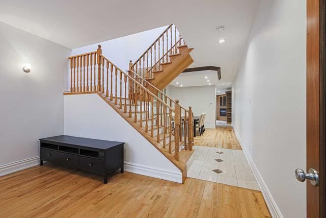 178 Bedford Park Ave, House semidetached with 3 bedrooms, 3 bathrooms and 1 parking in Toronto ON | Image 38