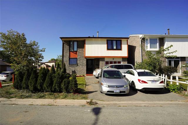 2 Moffatt Crt, House detached with 1 bedrooms, 1 bathrooms and 1 parking in Toronto ON | Image 1