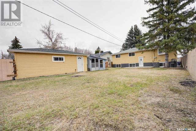 331 Y Avenue S, House detached with 7 bedrooms, 2 bathrooms and null parking in Saskatoon SK | Image 27