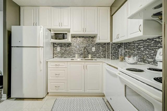 810 - 99 Blackwell Ave, Condo with 1 bedrooms, 1 bathrooms and 1 parking in Toronto ON | Image 8
