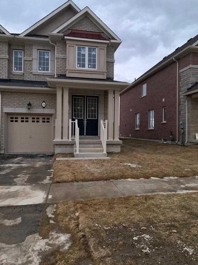 24 Fresnel Rd, House attached with 4 bedrooms, 4 bathrooms and 2 parking in Brampton ON | Image 2