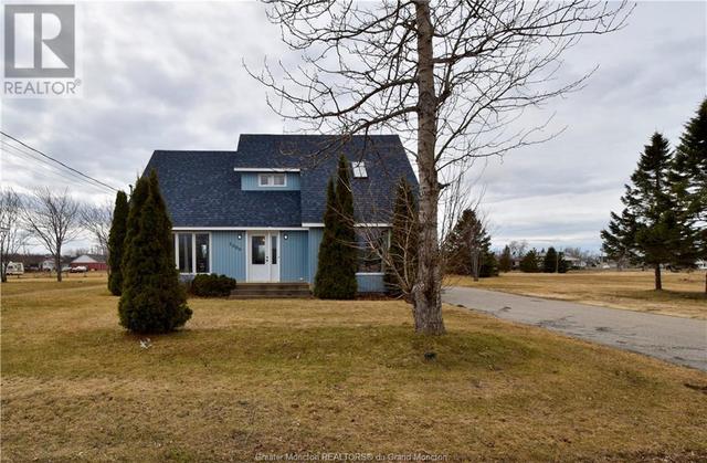 3000 Paulin, House detached with 3 bedrooms, 2 bathrooms and null parking in Bas Caraquet NB | Image 2